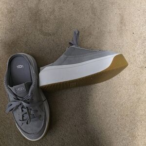 Ugg platform sneaker EUC, grey